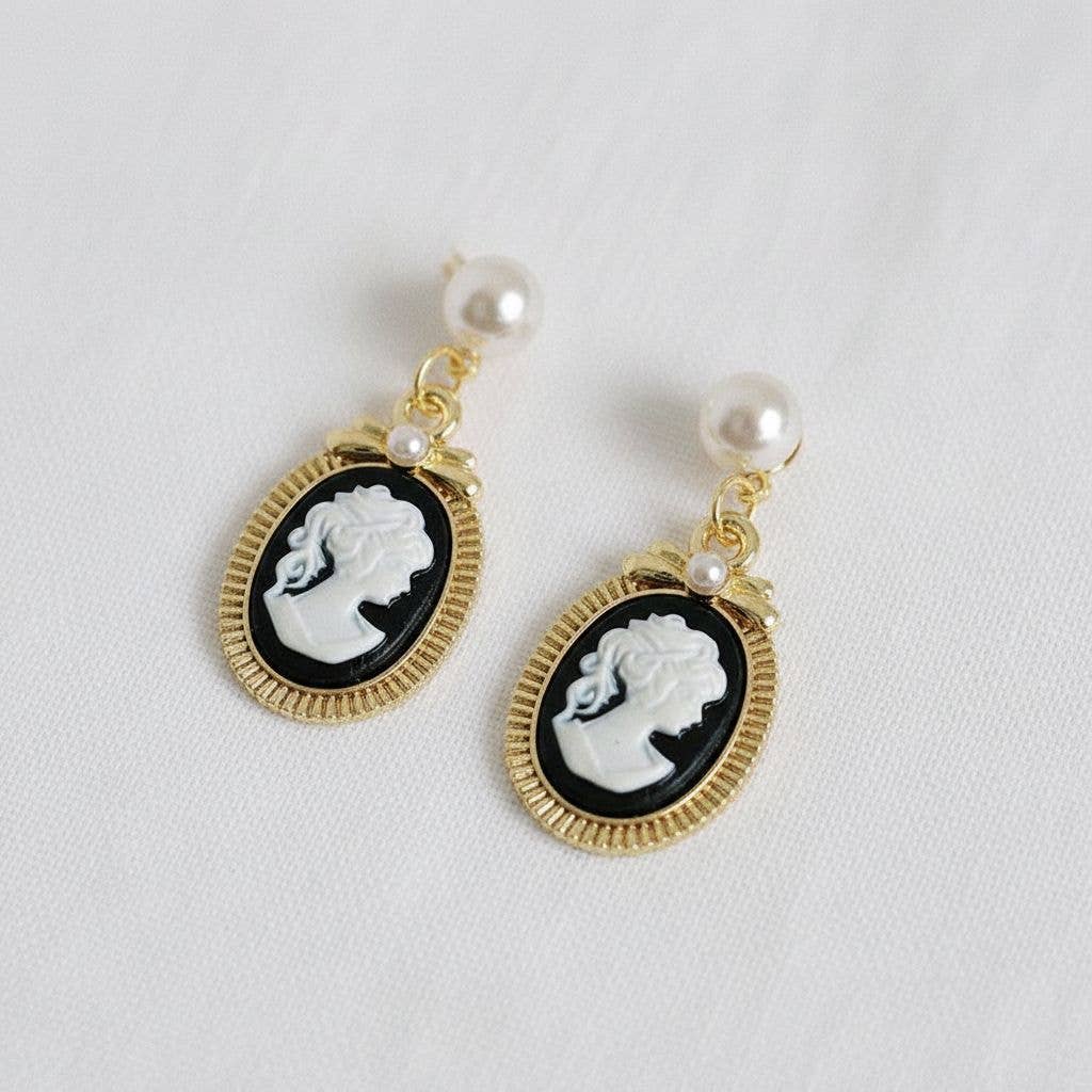 Ellemadera - Charming Vintage-Inspired Oval Pearl Drop Earrings