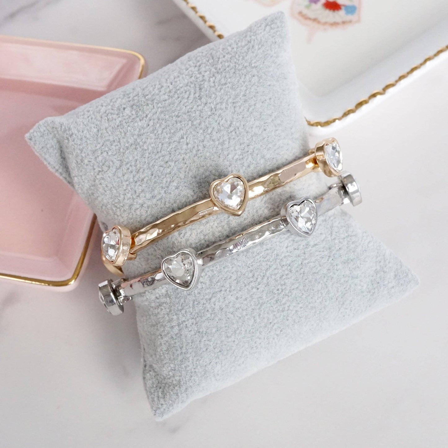 PennyLine inc - Heart Faceted Crystals Stretchy Stackable Station Bangles – Gold & Silver Tone: Gold Tone