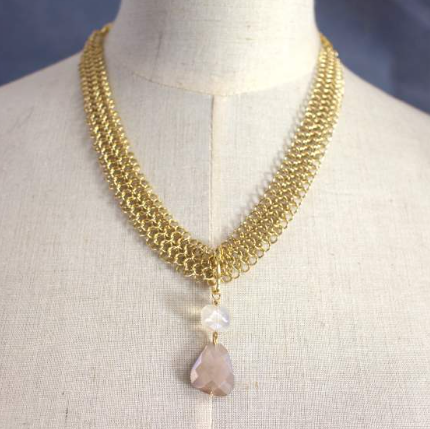 a.v. max - Mesh Necklace w/Semi: Pearl