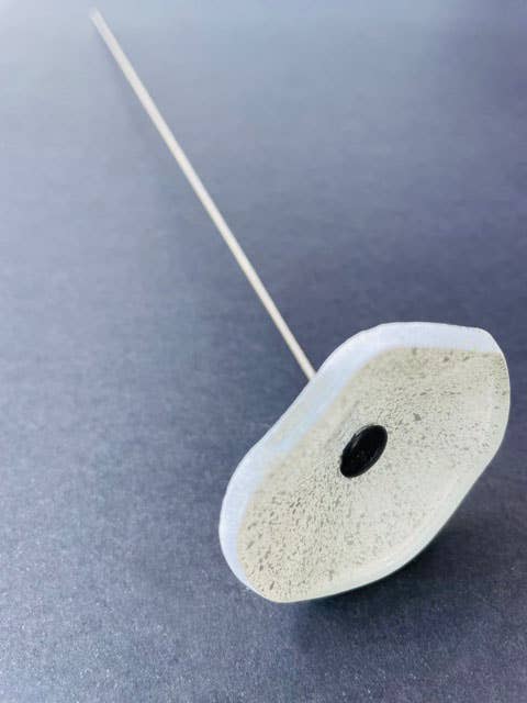 CARNEOL GLASS - Small Glass Flower For Inside In White-Silver