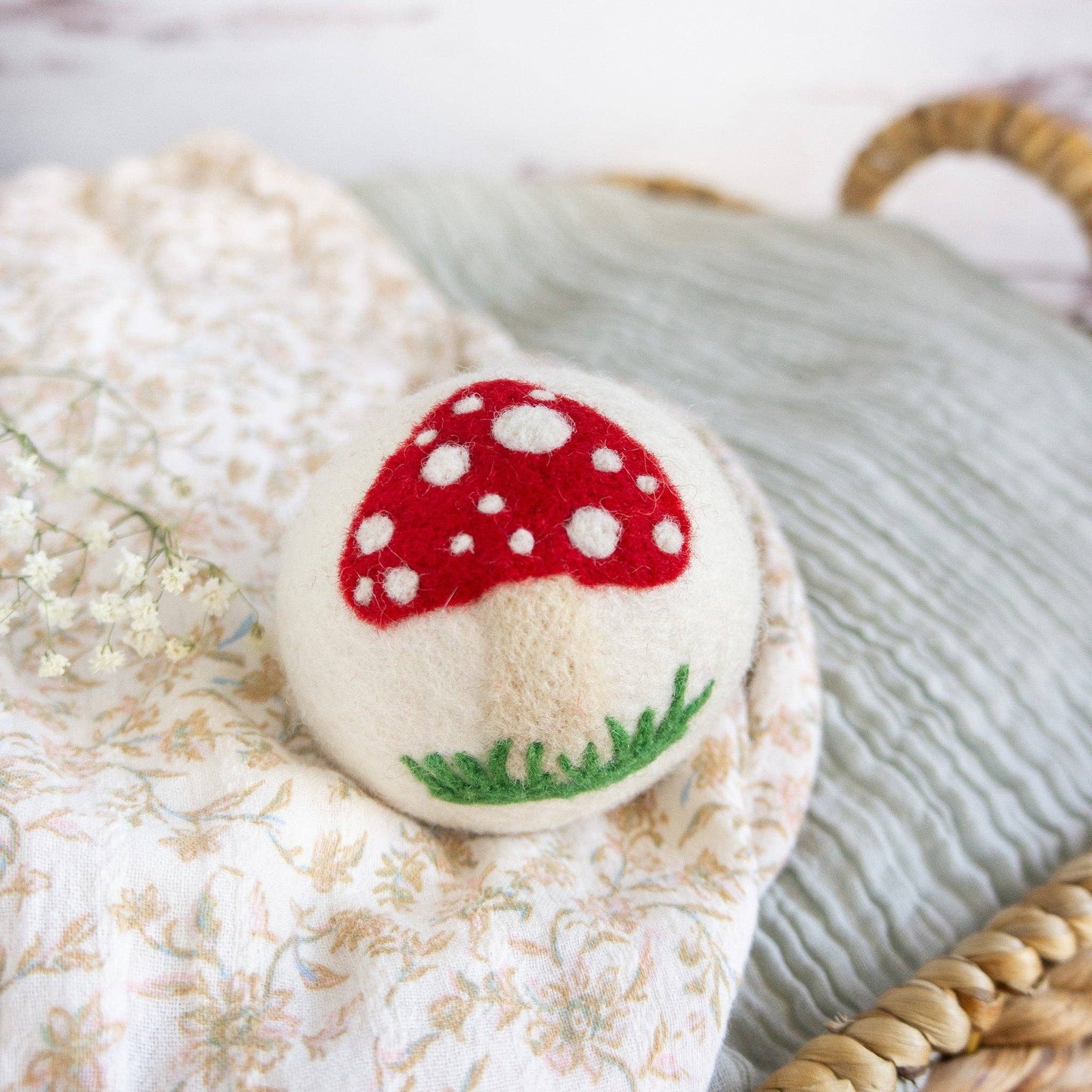 Friendsheep - White Mushroom Trio: PACKAGE FREE