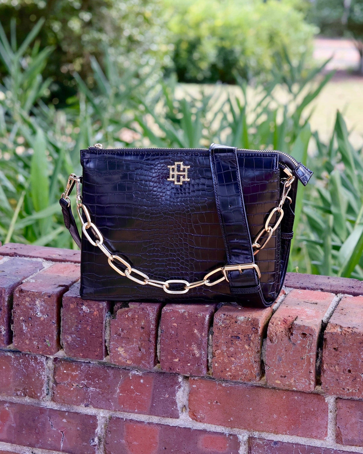 Caroline Hill - Ariana Crossbody Black EC: Default