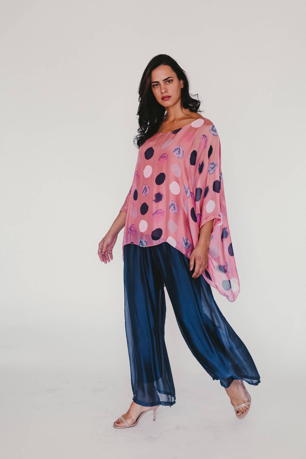 Dance in Paris - Top Flowy Silk with Dots: One Size / Navy