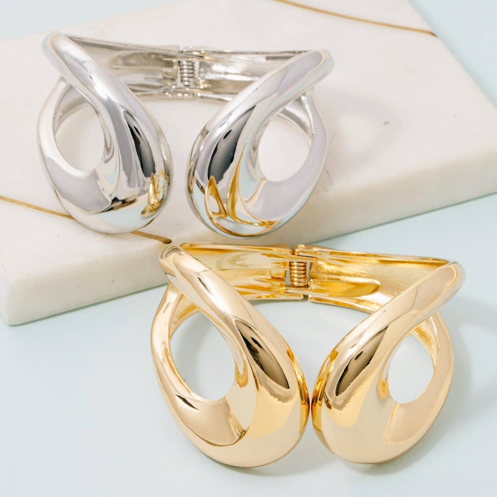 The Looks by Fame Accessories - Metallic Round Hinged Cuff Bracelet: G