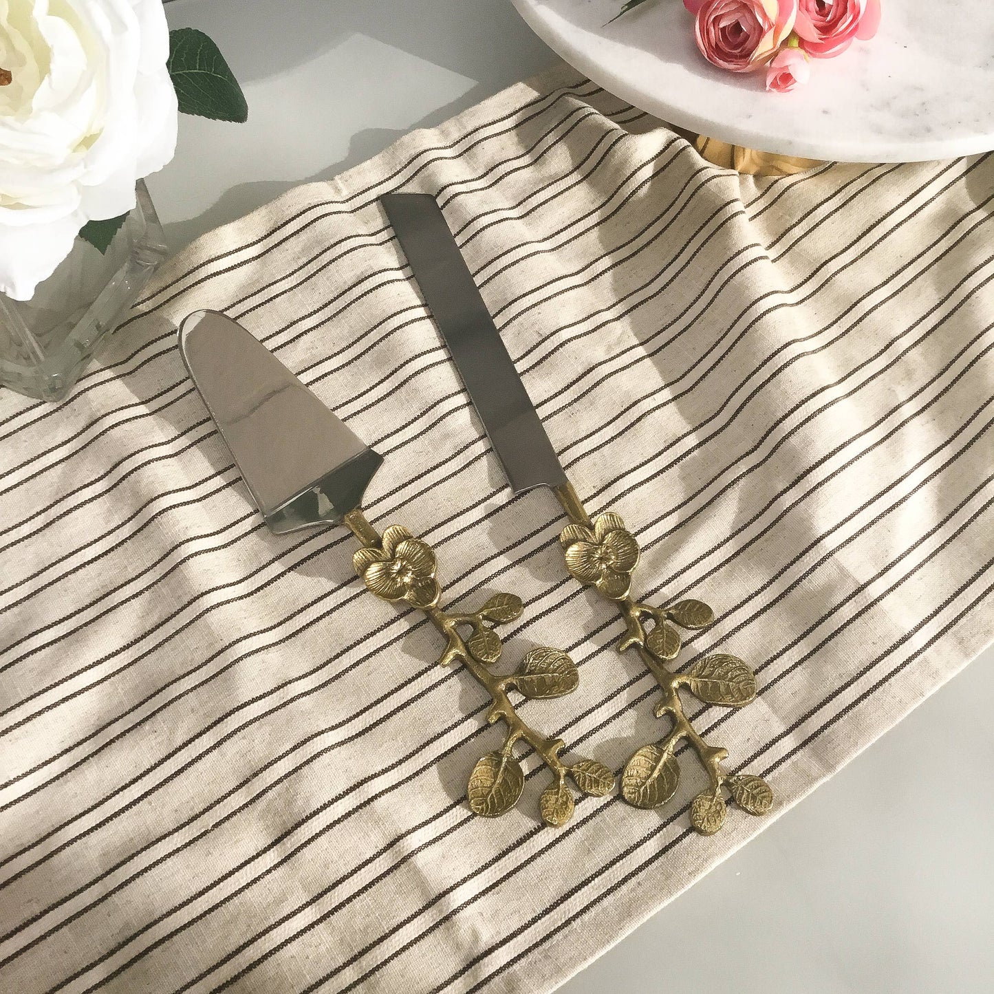 India Handicrafts Inc - Alu-Gold Floral Cake Servers, Set of 2