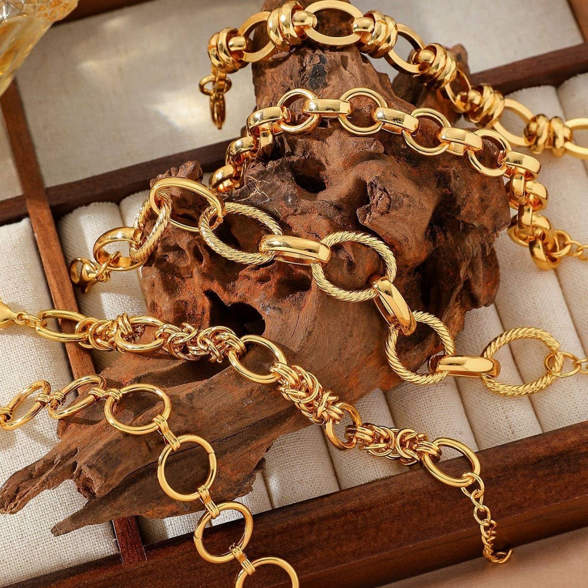 ACCITY - VERSATILE 18K GOLD TITANIUM STEEL BRACELET_CWMM3719: GOLD4 / (OS) 1