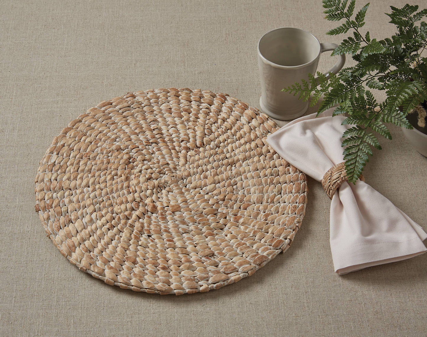 Split P - Braided Hyacinth Round Placemat - White