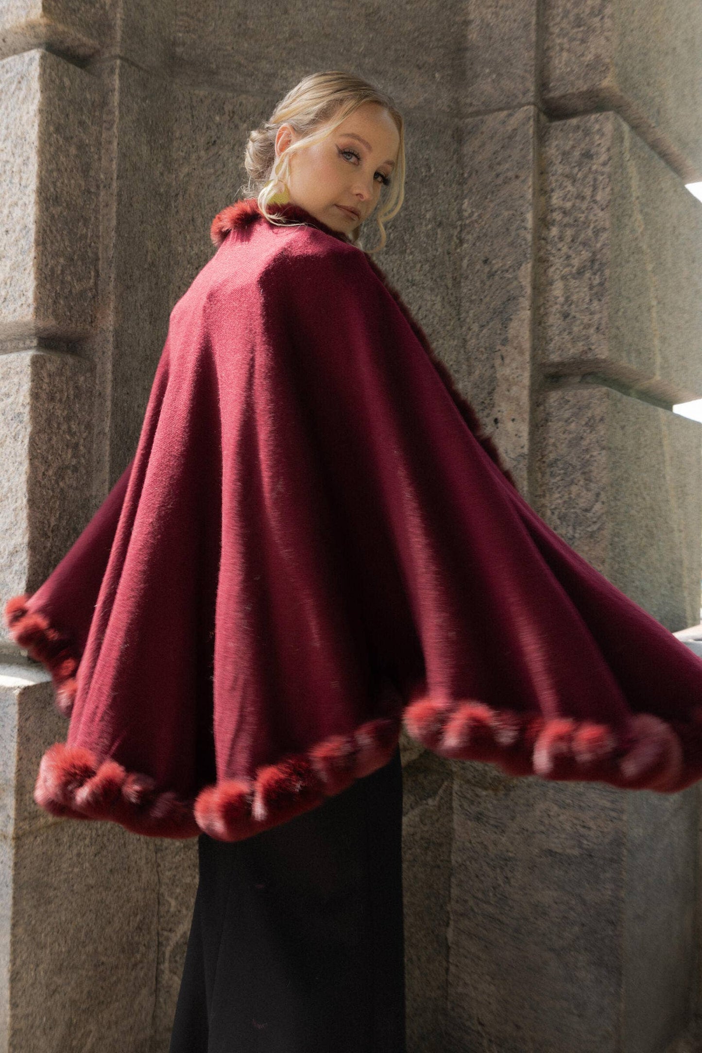 SAACHI - Faux Fur Cape Kimono: RED