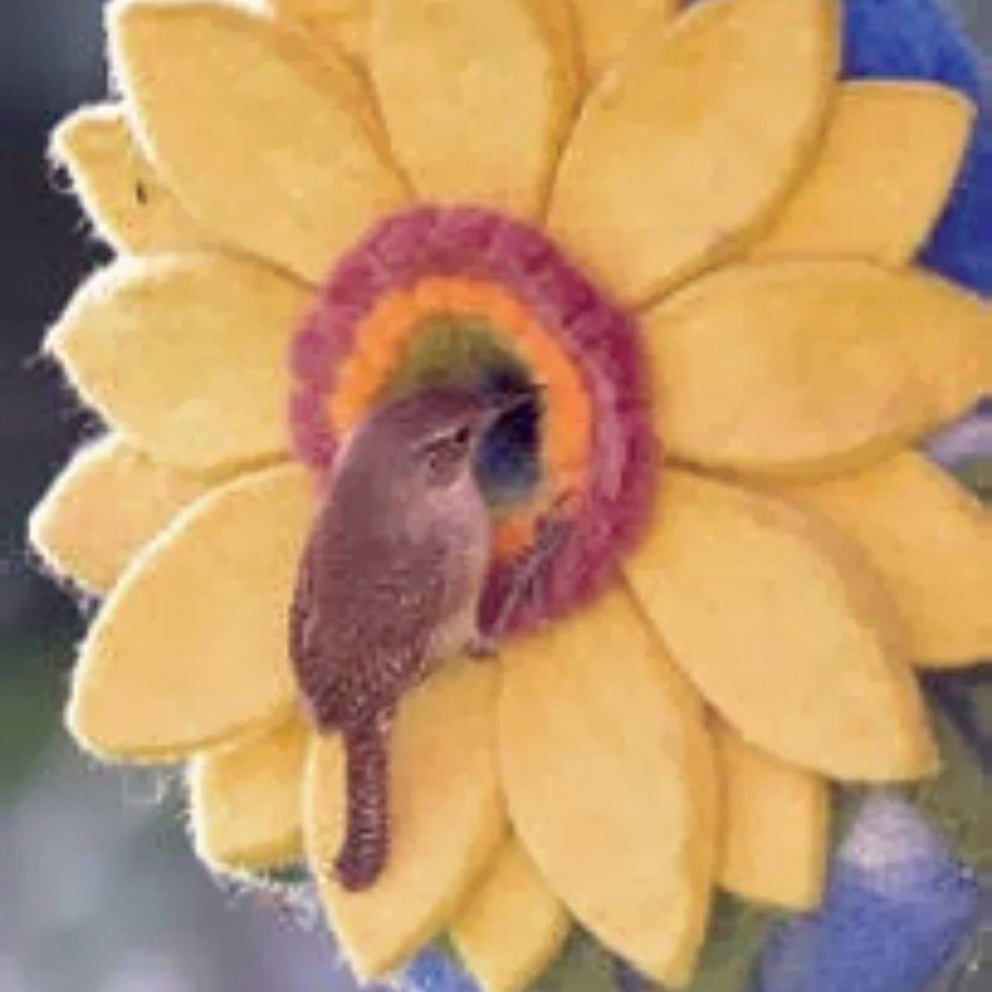 dZi Handmade - Sunflower Birdhouse