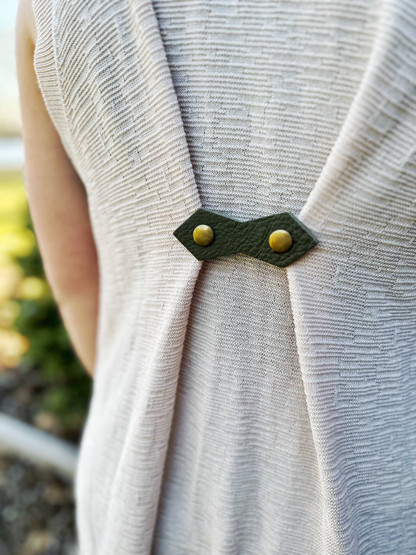 KardiKlips - Cinch Clips Belt Alternative, Unique Gifts, Women's Clothing