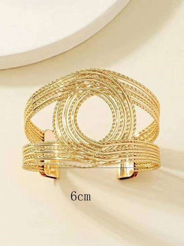 Elanora - Hollow Bracelet Accessories: GOLD / One_size