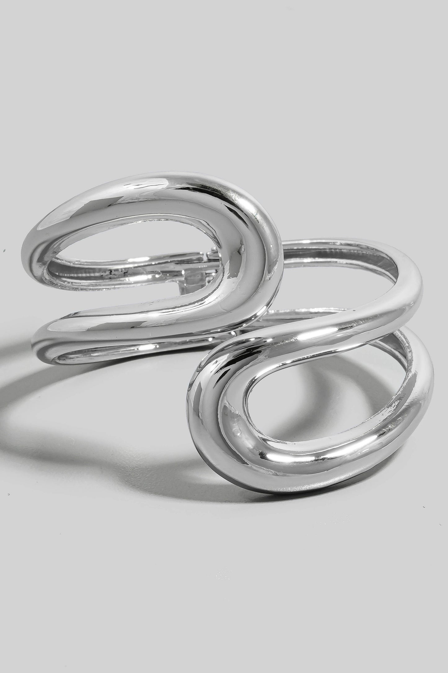 The Looks by Fame Accessories - Looped Wire Hinge Bangle Bracelet: G