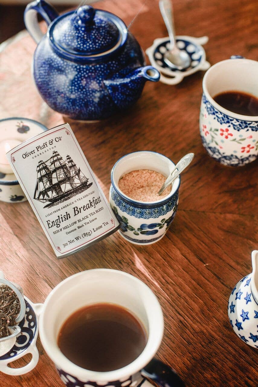 Oliver Pluff & Company - English Breakfast - Loose Tea in Signature Tea Tin
