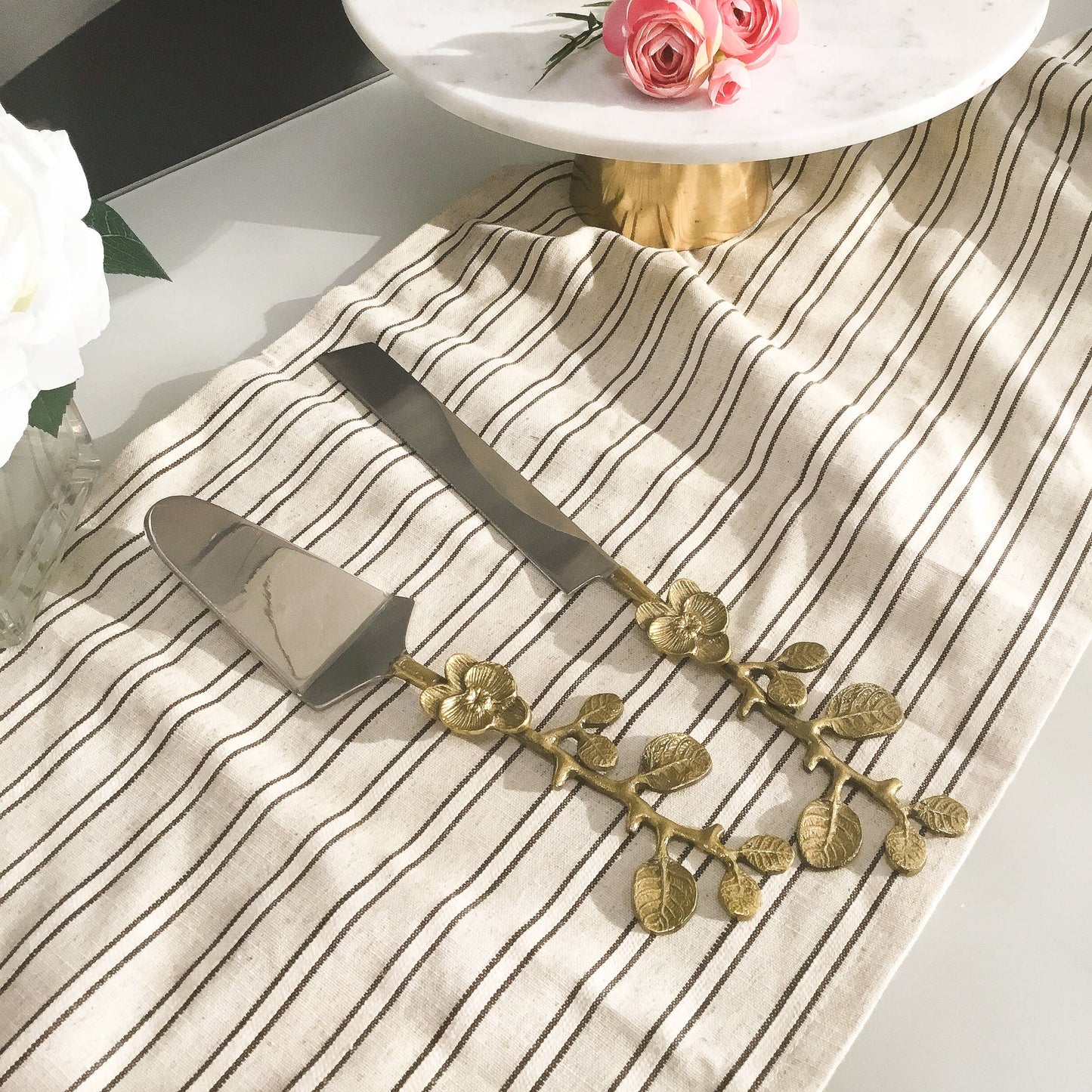 India Handicrafts Inc - Alu-Gold Floral Cake Servers, Set of 2