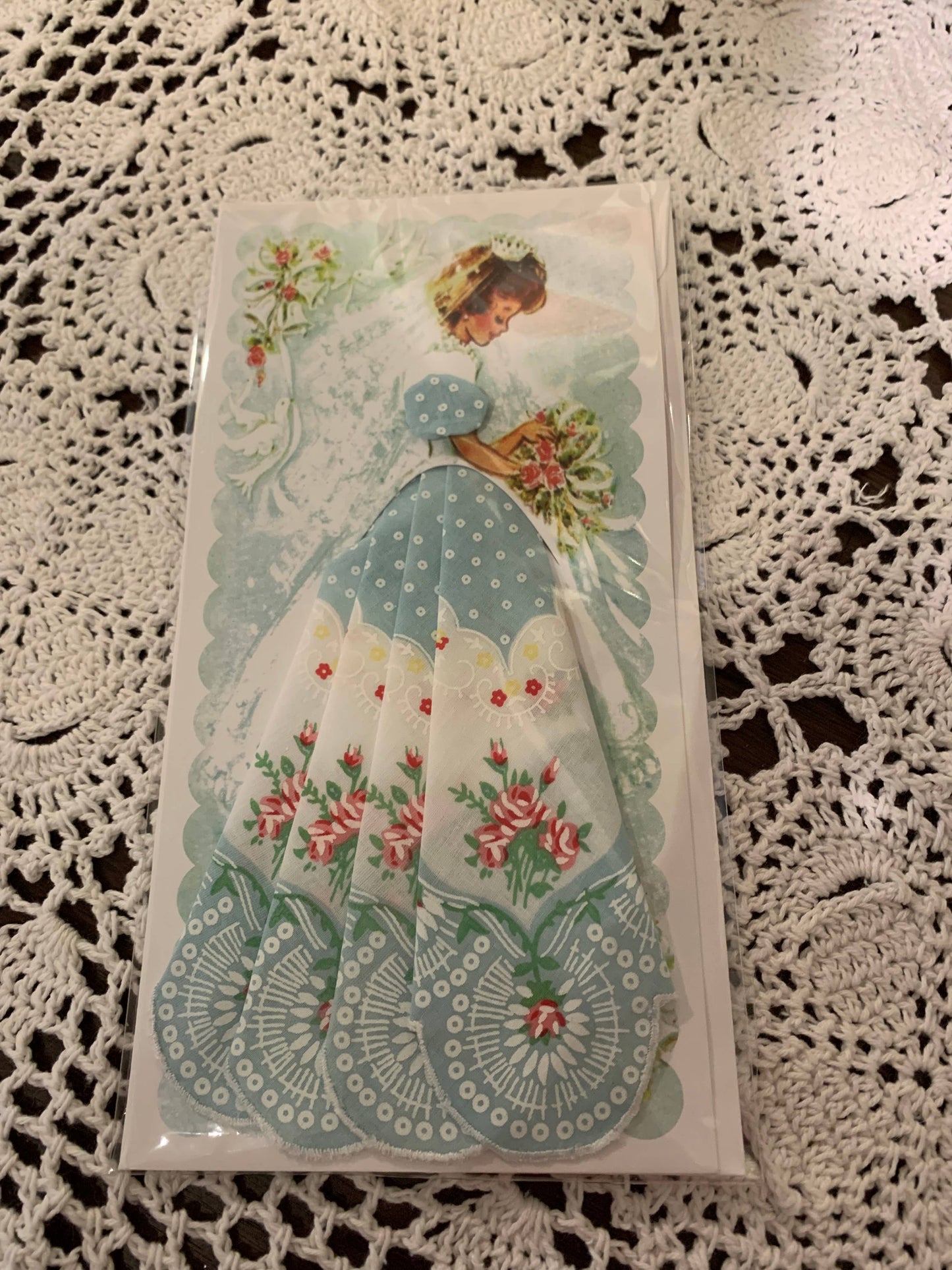 MOMENTS IN THYME - Bridal Keepsake Hankie Card: Bride 6