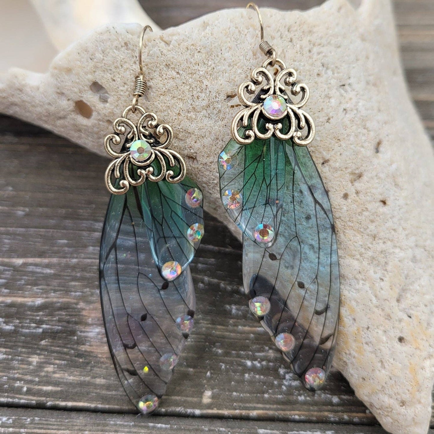 BESHEEK JEWELRY - BeSheek Antique Gold Blue & Green Resin Butterfly Wings: Title