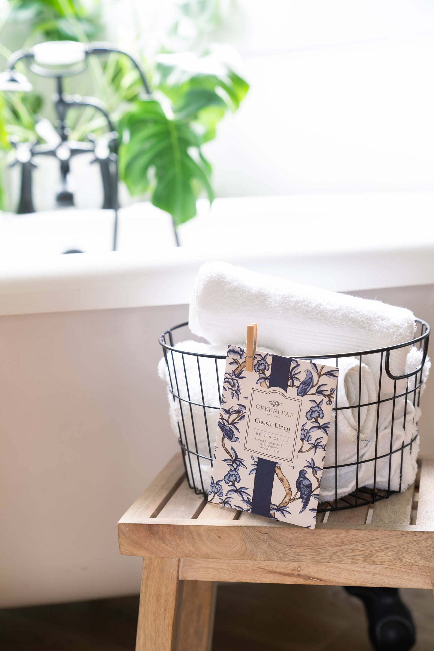 Greenleaf Gifts - Classic Linen Large Sachet 18 Pack | Americana Summer