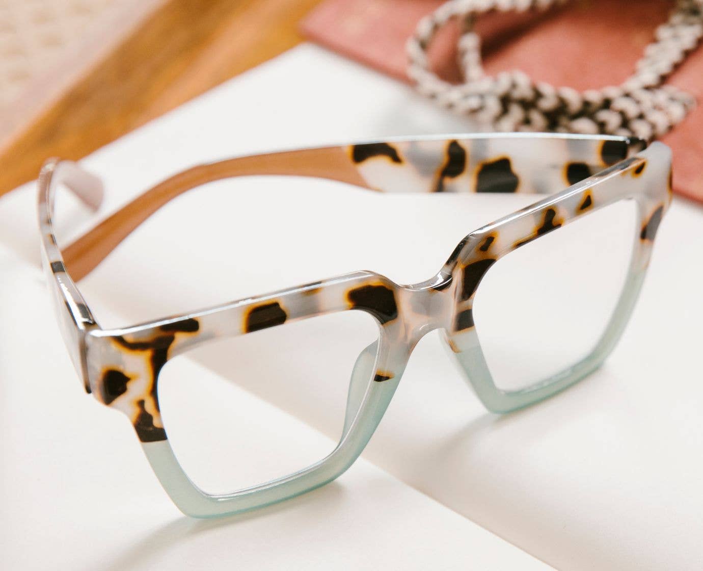 Peepers - Take a Bow (Blue Light): Chai Tortoise/Green / Reading / 2.75