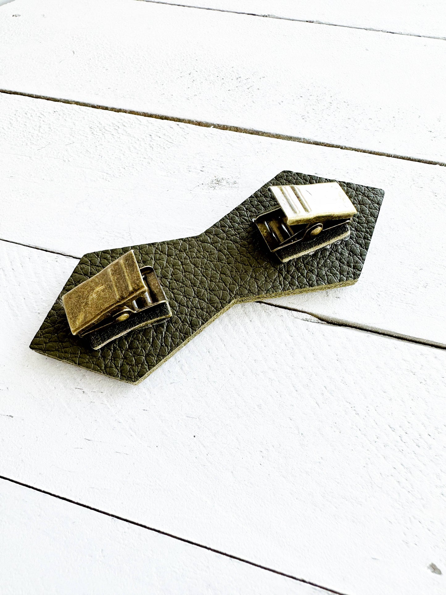 KardiKlips - Cinch Clips Belt Alternative, Unique Gifts, Women's Clothing