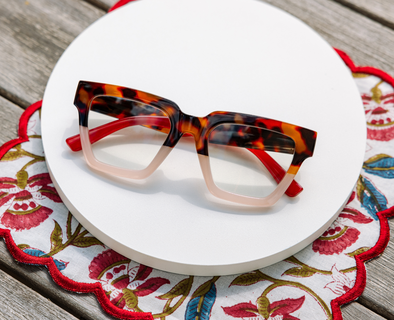 Peepers - Take a Bow (Blue Light): Navy / Reading / 2.00