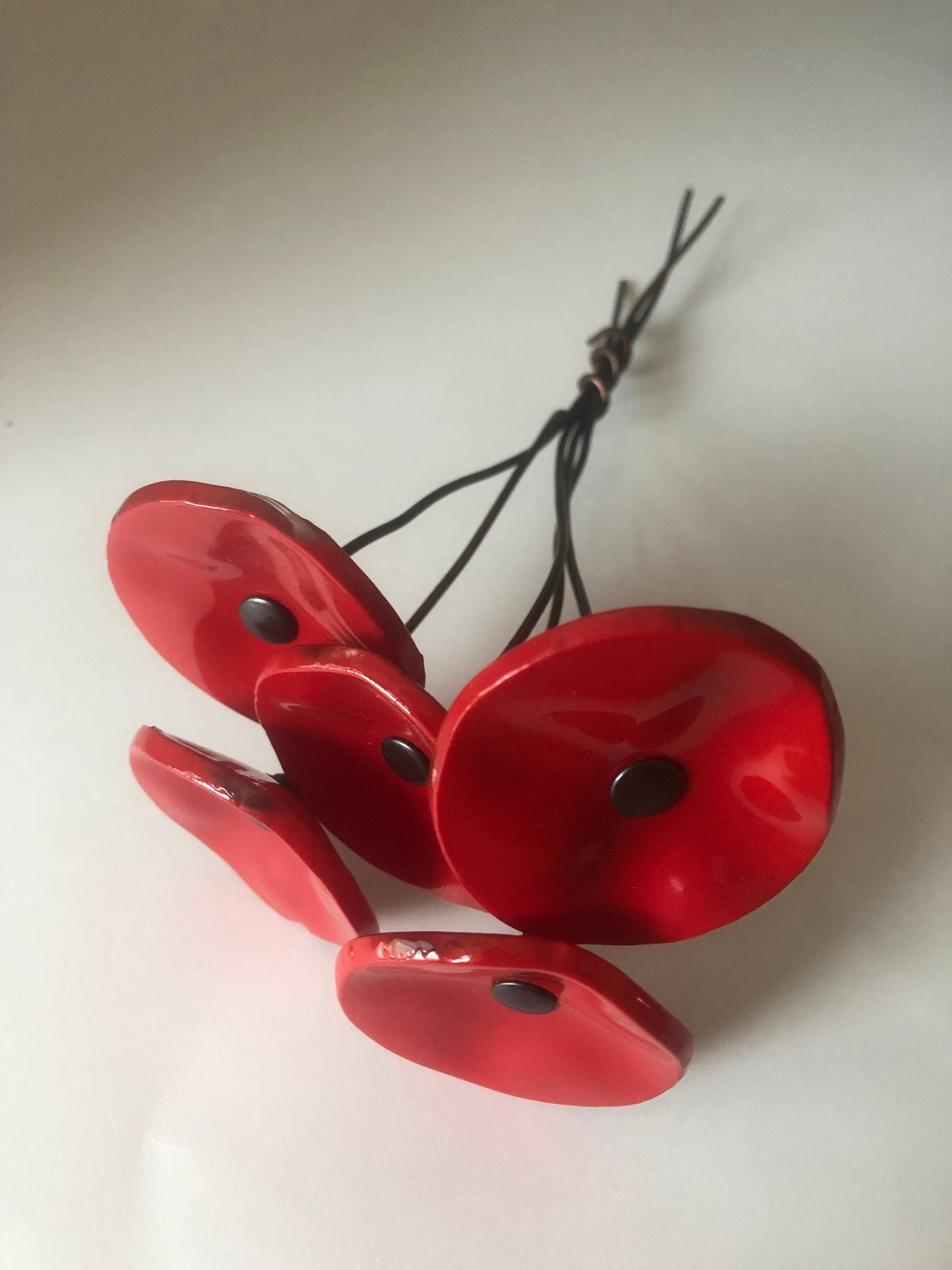 CARNEOL GLASS - Small Glass Flower For Outside In Red On Flexible Stem