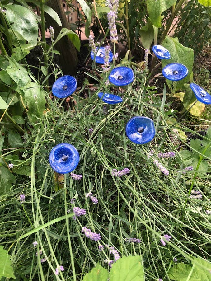 CARNEOL GLASS - Small Glass Flower For Inside In D.Blue-L.Blue