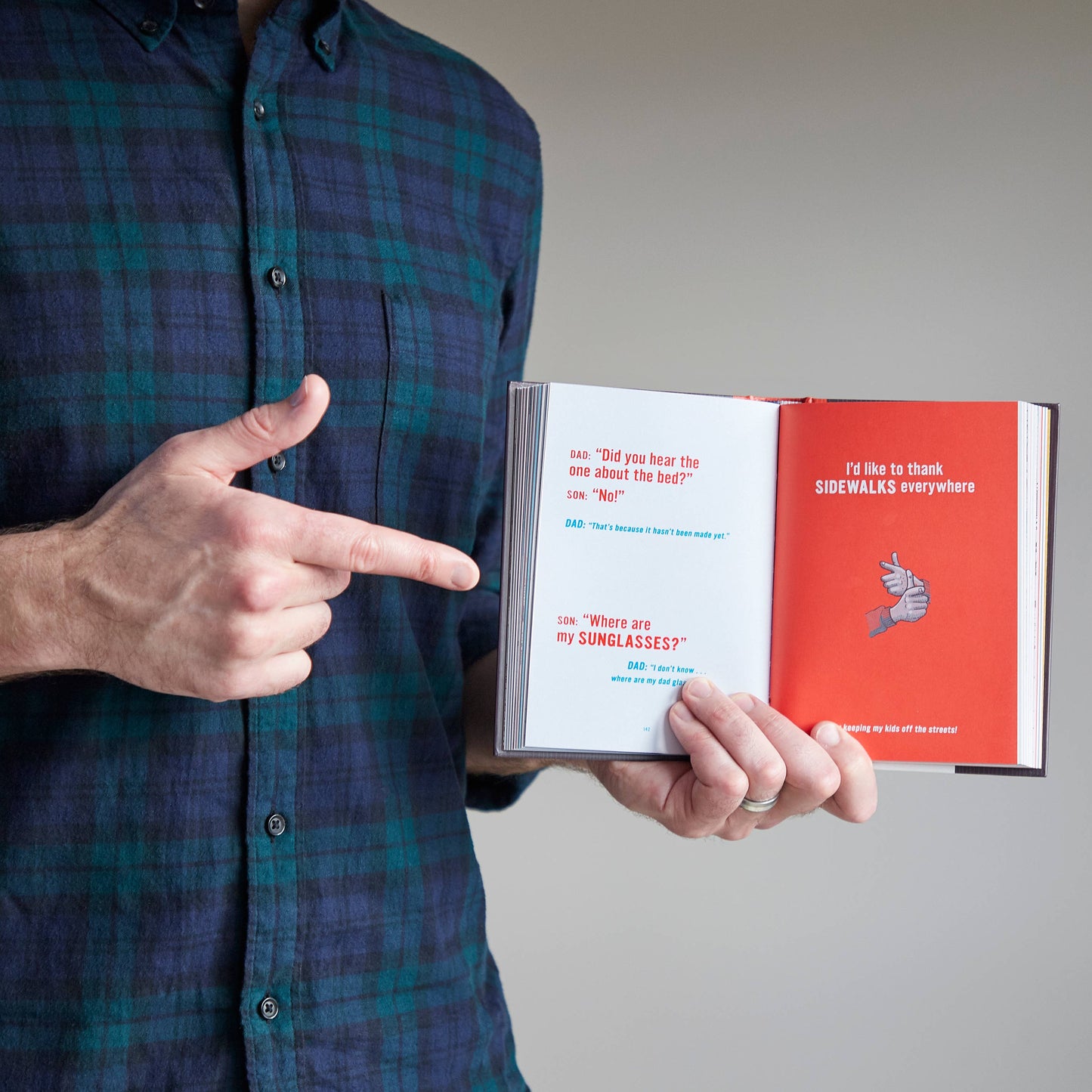 Chronicle Books - The Essential Compendium of Dad Jokes