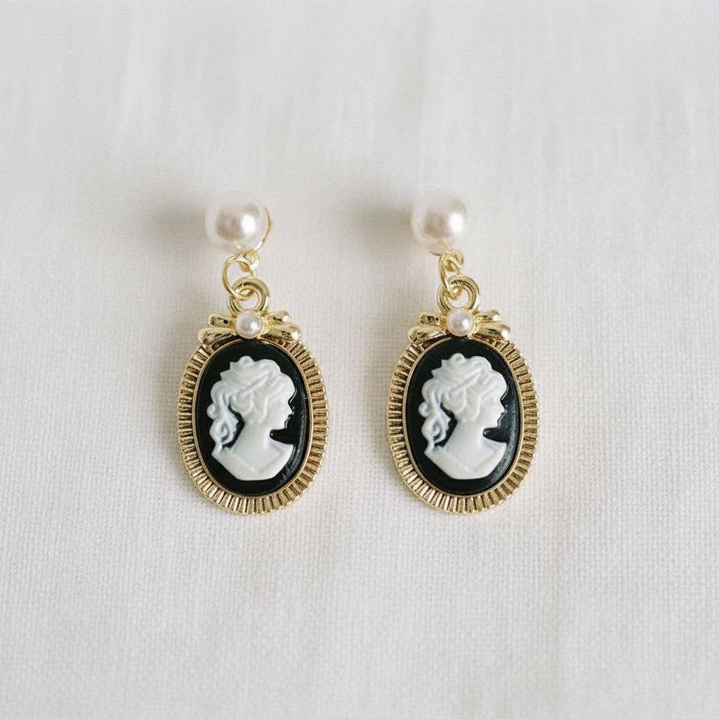 Ellemadera - Charming Vintage-Inspired Oval Pearl Drop Earrings