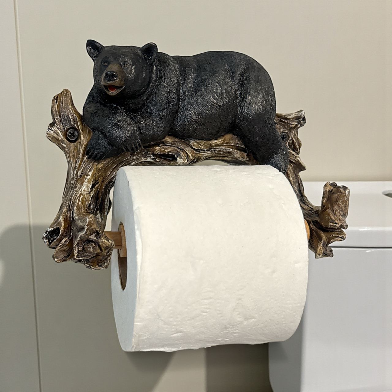 De Leon Collections - BEAR ON WOOD TOILET / PAPER HOLDER