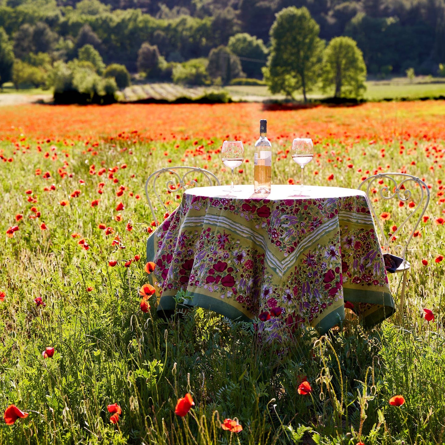 Couleur Nature - Jardin Red & Green | French Tablecloths: 70" Round