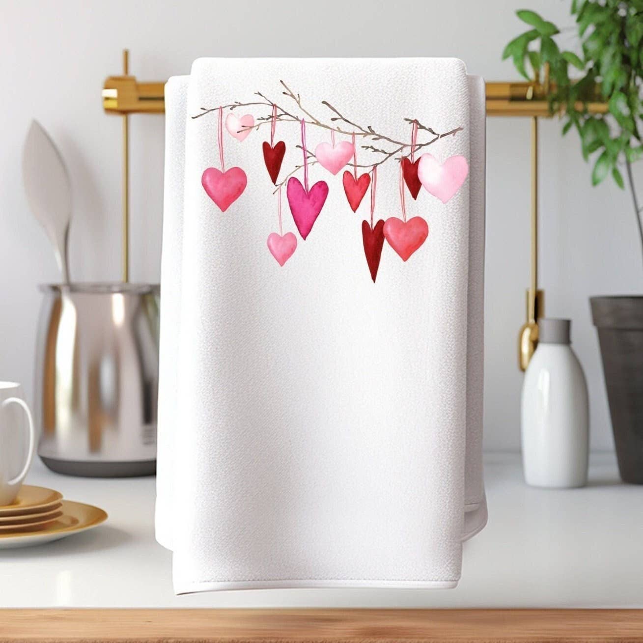 Fernville Creations - Elegant Spring Heart Hand Towel for Guest Bath