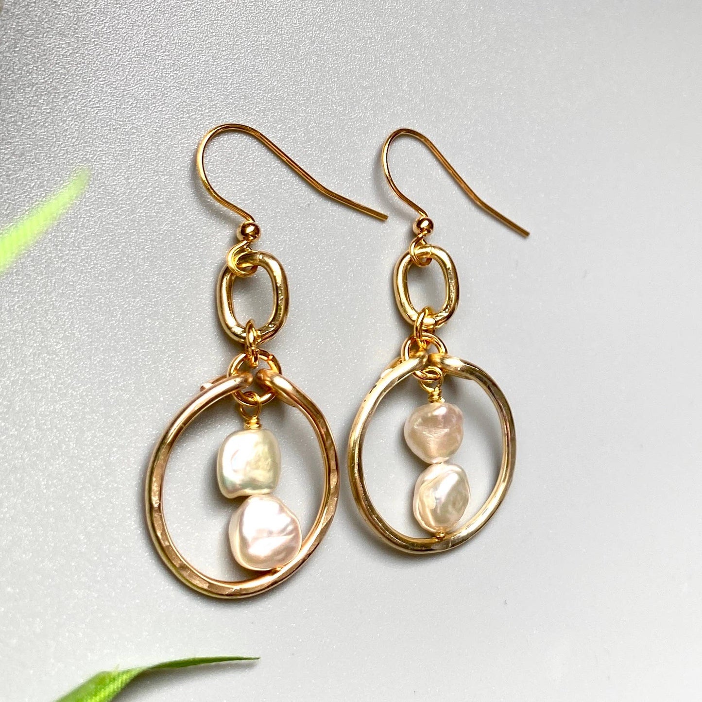 Marble Designs Jewelry - Gold Hoop Earrings Hammered Fresh 
Water Pearls Dangle Drop: Gold