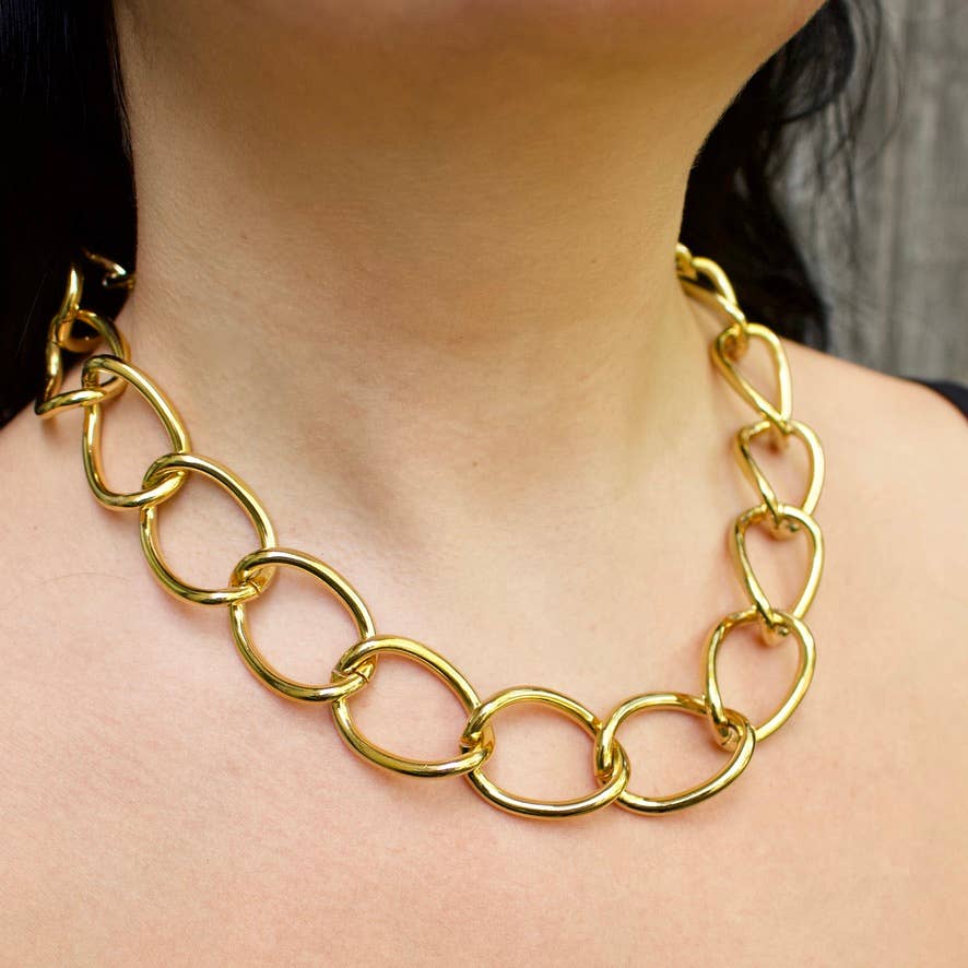 a.v. max - Statement Chain Necklace