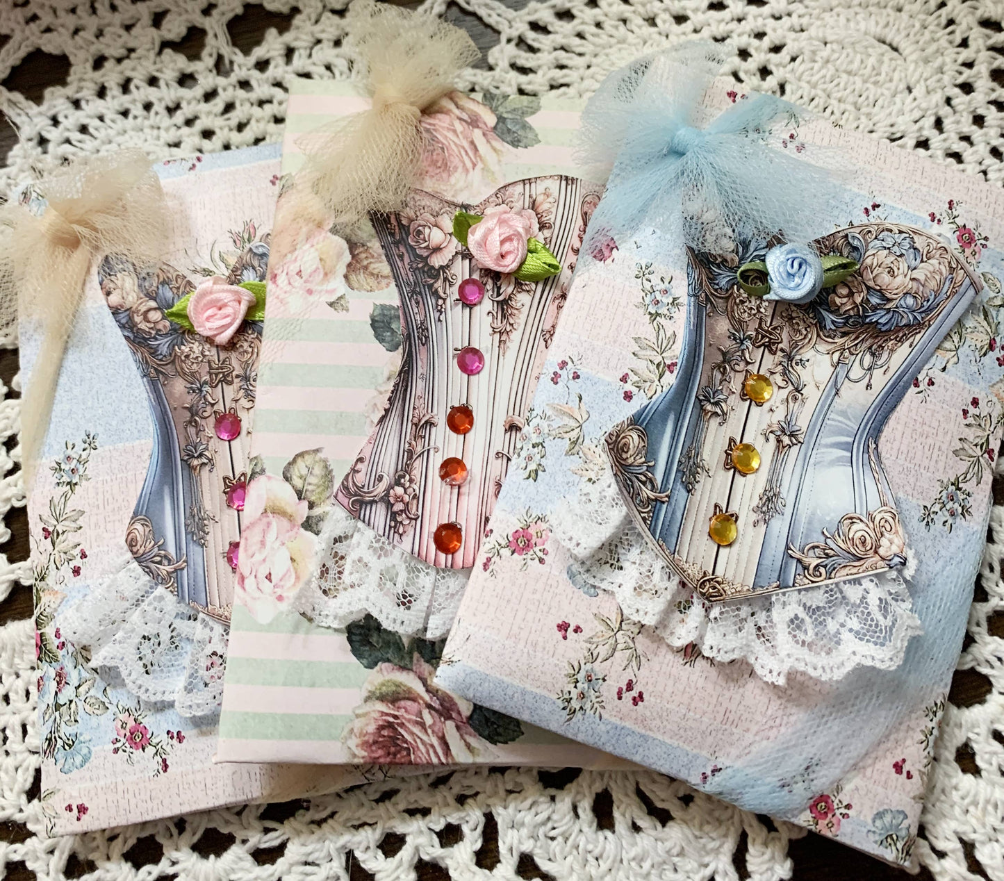 MOMENTS IN THYME - Victorian Corset Sachets: Pink