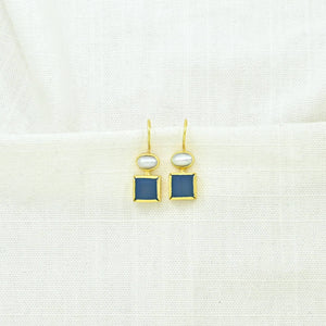 Schmuckoo Berlin - Oval Pearl & Square Blue Chalcedony Earrings Gold