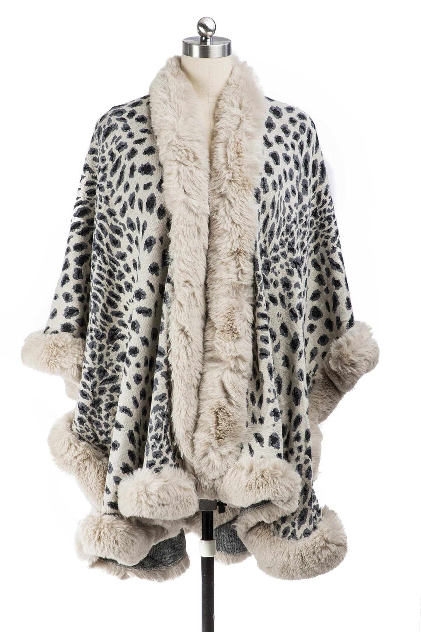 SAACHI - Faux Fur Cheetah Patterned Cape Kimono