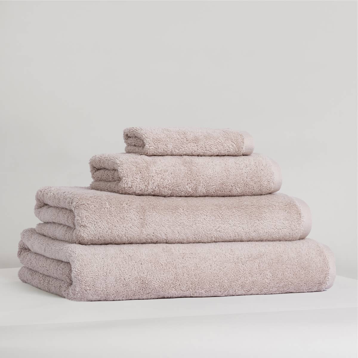 Adaste Home - Soft Touch: White / 13" x 13" - Washcloth / 1 Piece