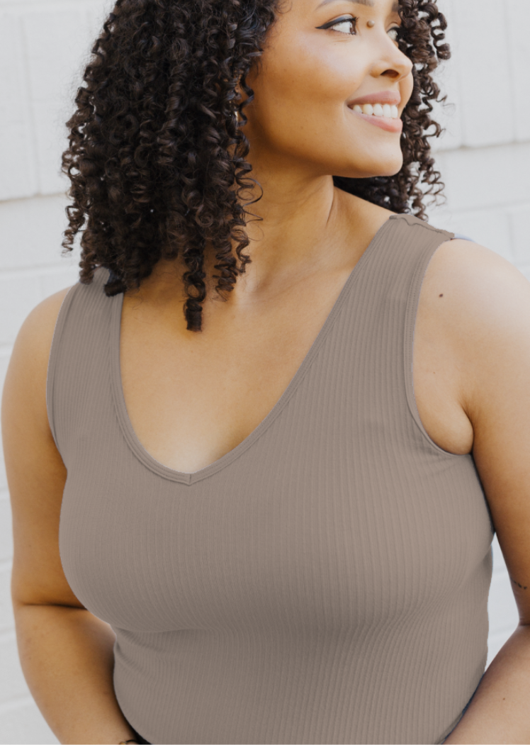 ELIETIAN - Ribbed Reversible Tank - Curvy Fit: Ivory