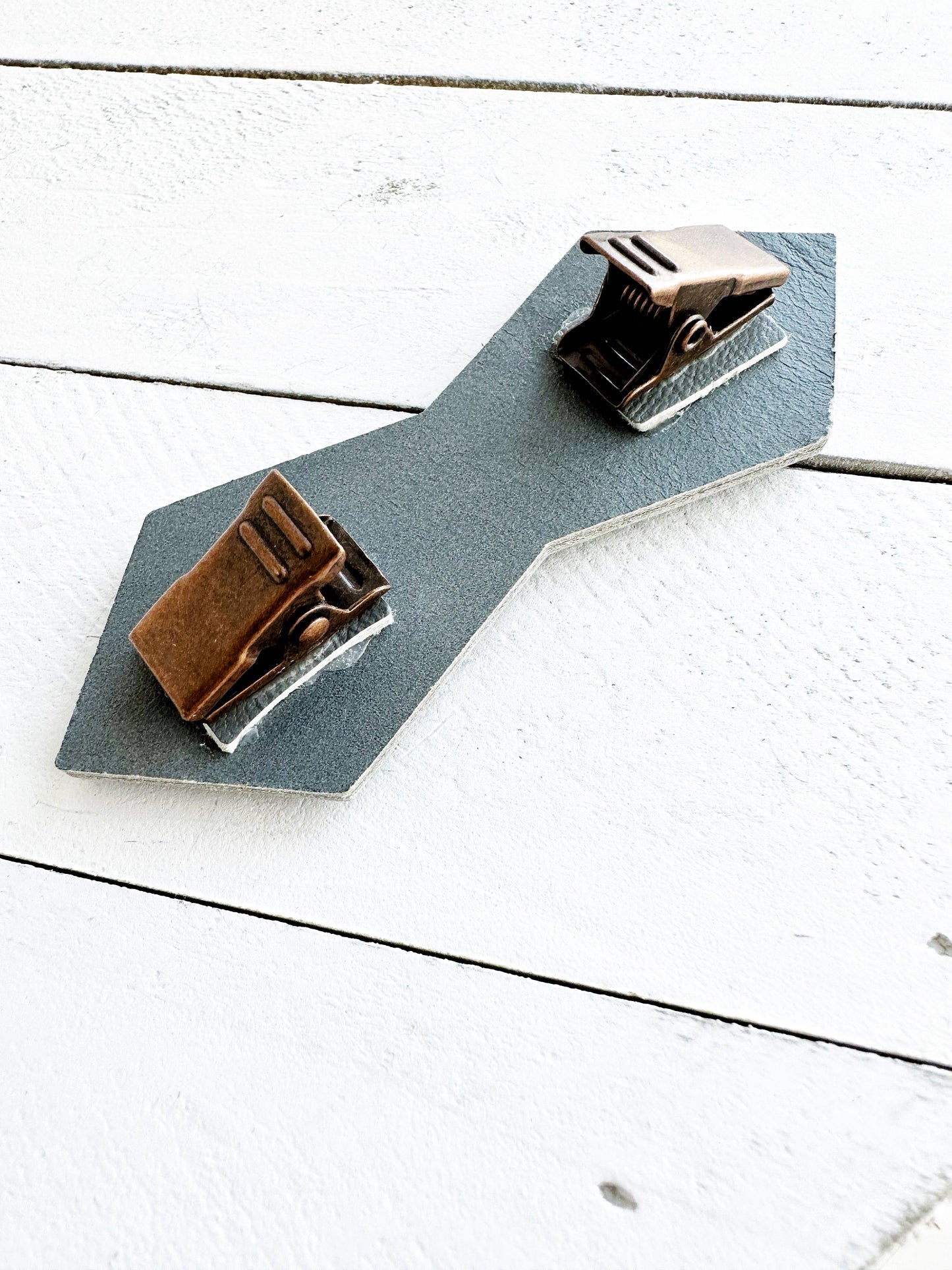 KardiKlips - Cinch Clip for Clothes, Unique & Versatile Fastener