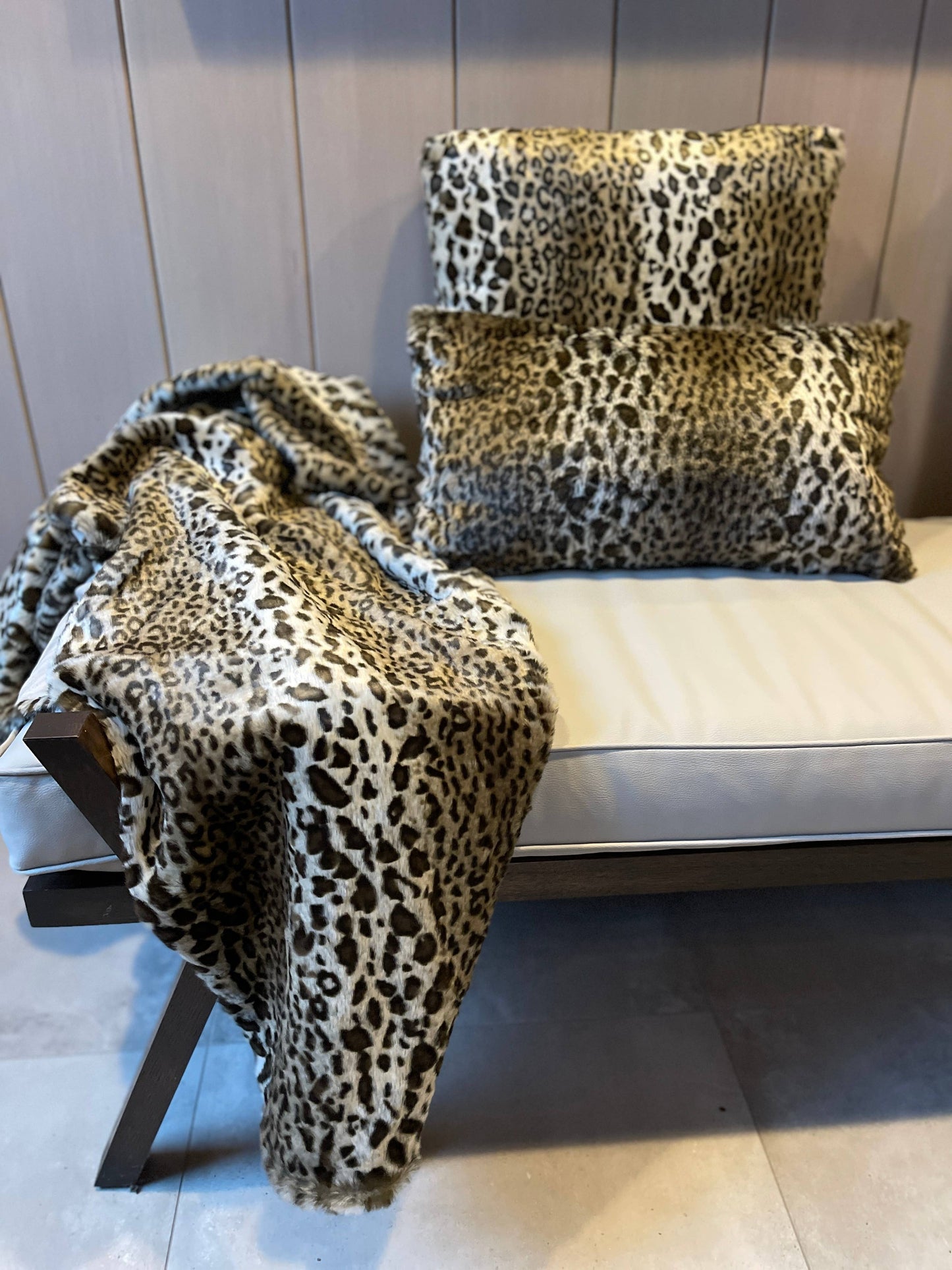 A Soft Idea - 3718 - Leopard Print Faux Fur Throw: Leopard / 50"x60"