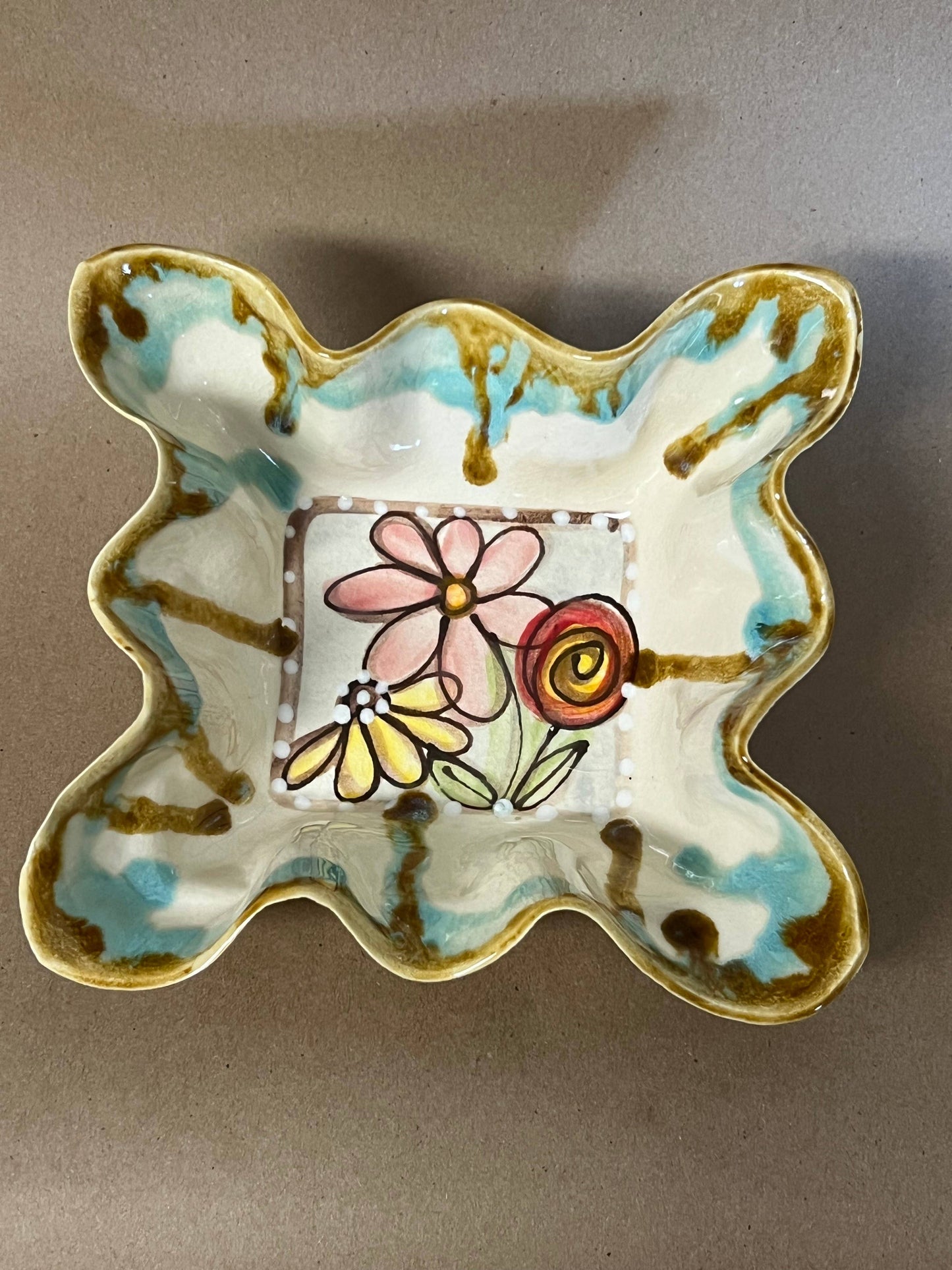 Heartfelt Traditions - Side Dish Bowl (Drip Flowers)