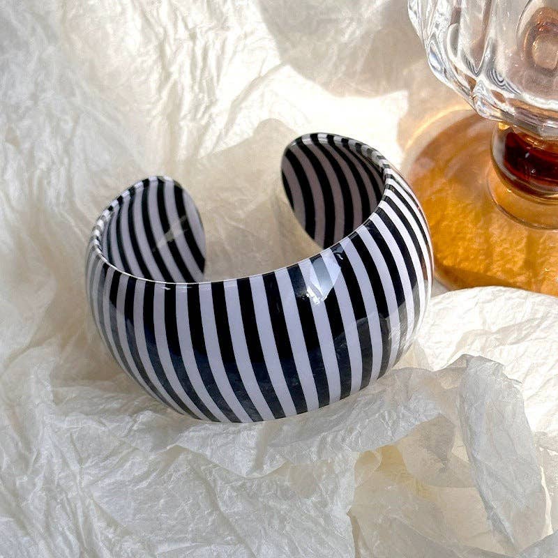 Dipped Shop - Striped C-Shape Wide Acrylic Bracelets DP25B574: Horizontal Stripe