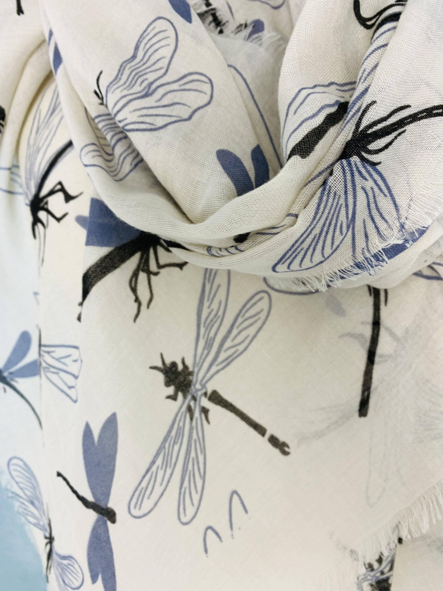 JC Sunny Fashion - Dragonfly Scarf