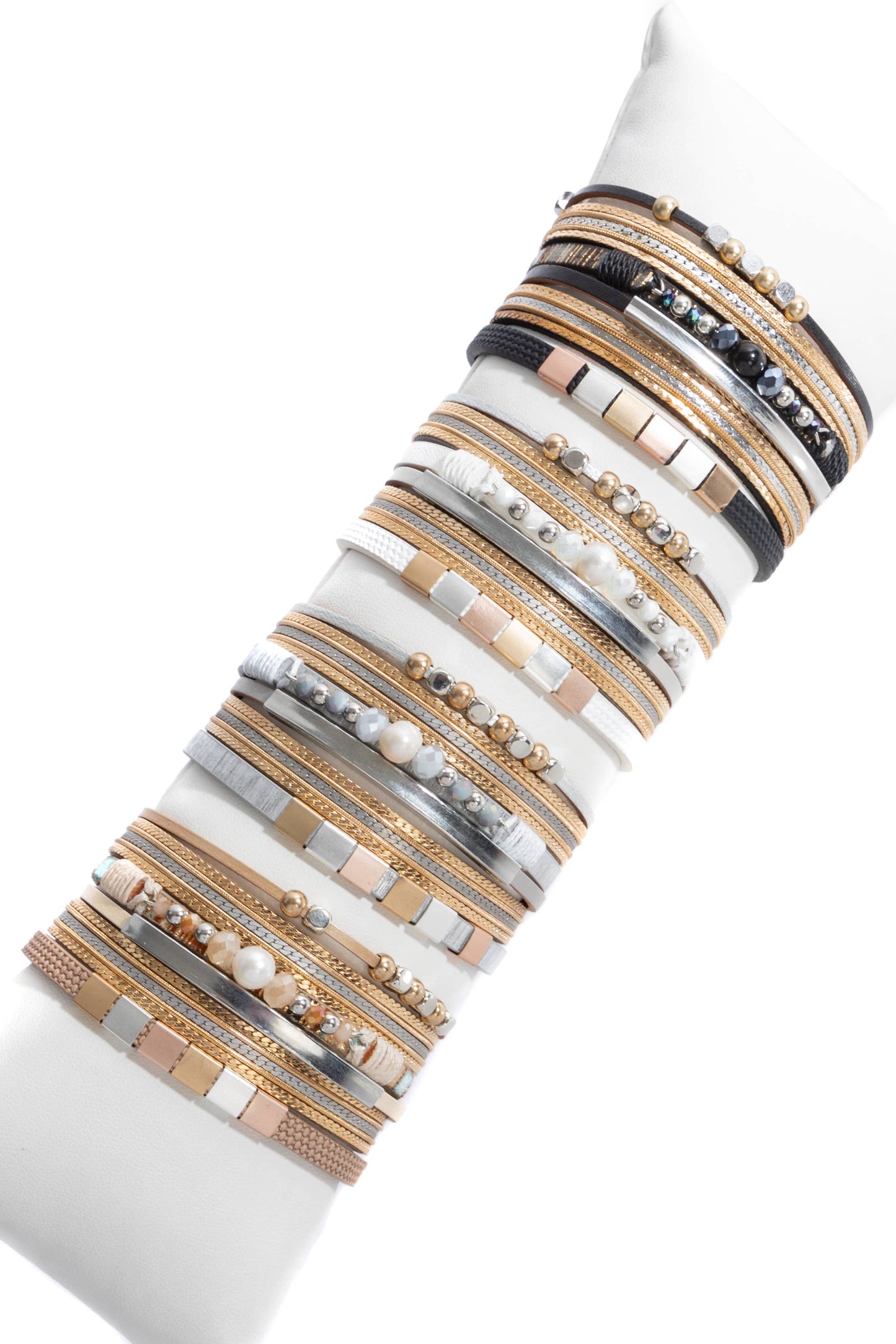 SAACHI - Metallic Beaded Bracelet: Champagne