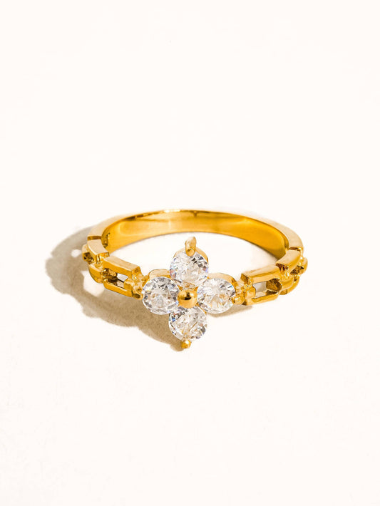 Flânerie by MAIQ - Finn 18K Gold Non-Tarnish Flower Chain Ring: Yellow Gold