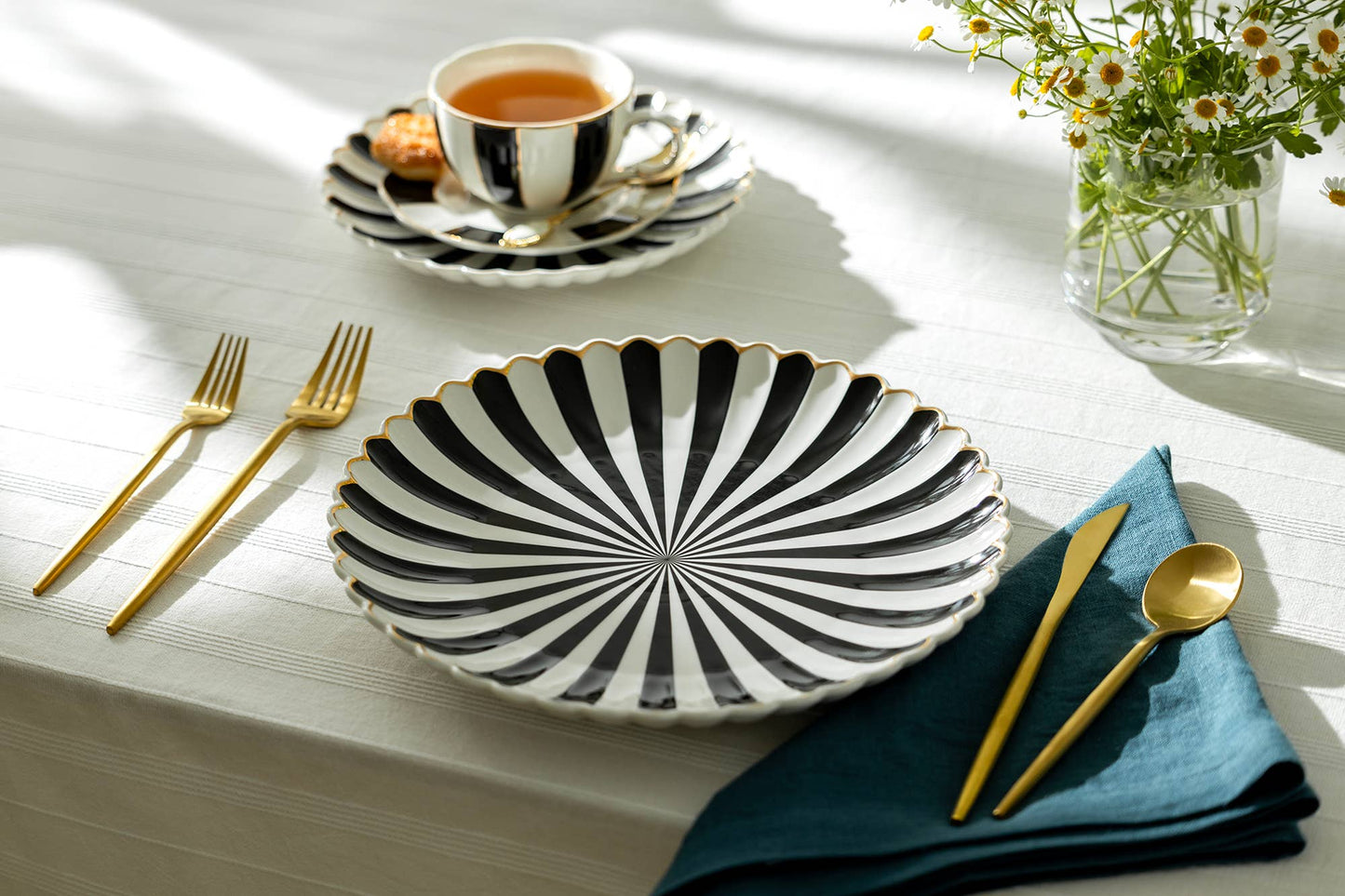 Grace Teaware - Black and White 10.75" Scallop Fine Porcelain Dinner Plate