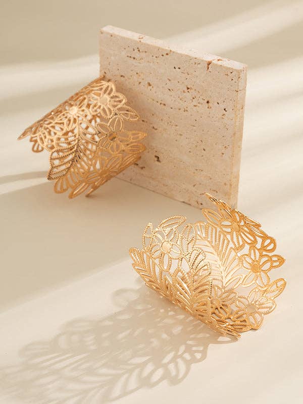 UZ Wholesale Store - Geometric Hollow Bracelet Accessories: GOLD / One_size