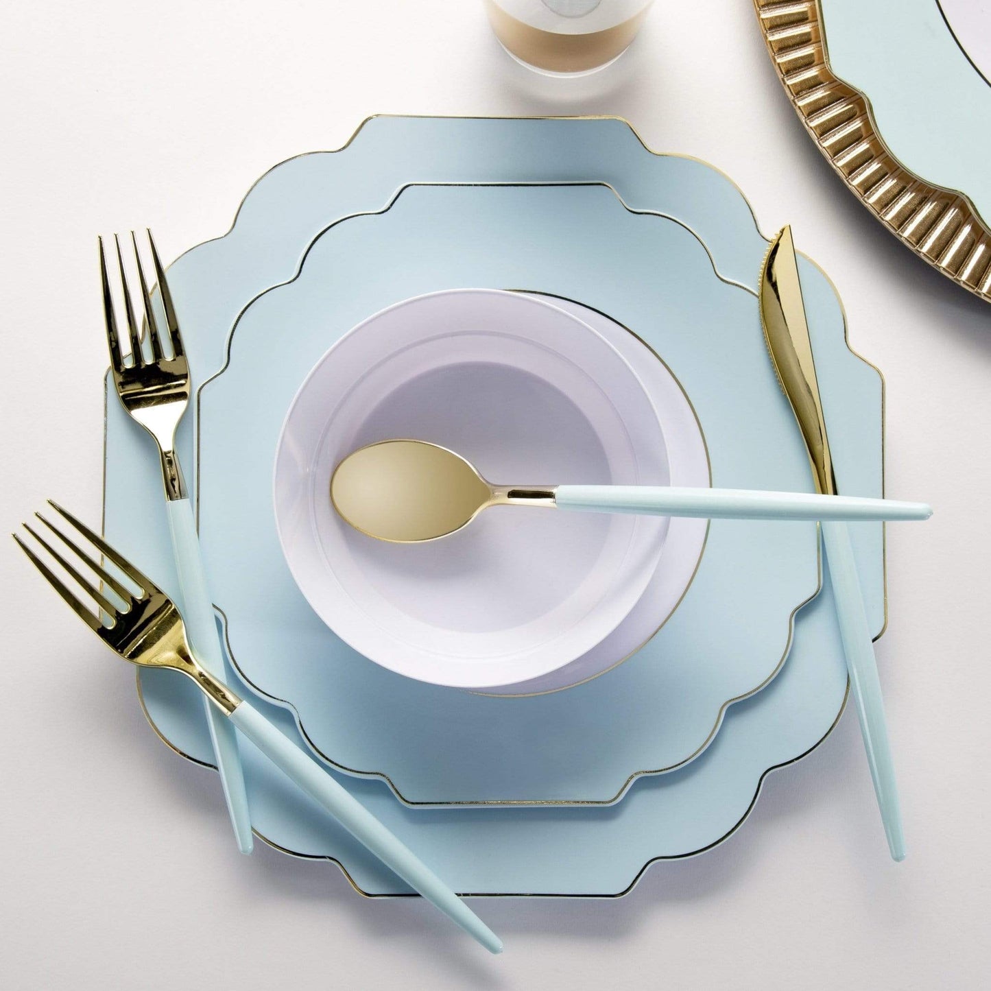 Luxe Party - Scalloped Mint • Gold Plastic Plates | 10 Pack: 10 Plastic Plates / 10.7" Dinner Plates