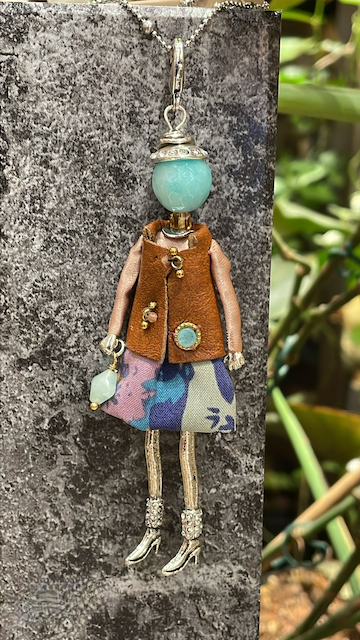 Pretty Persuasions - N23188D Stone Adorned French Doll Stainless Steel Necklace: 12 W/B Stars