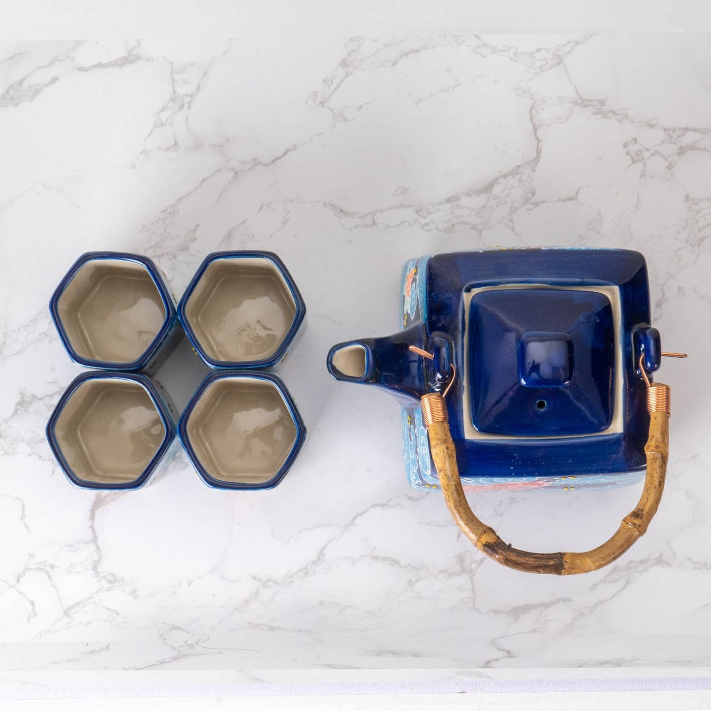 Urban Tokyo - Koi Fish Tea Set 20oz Tea Pot with 4 Cups